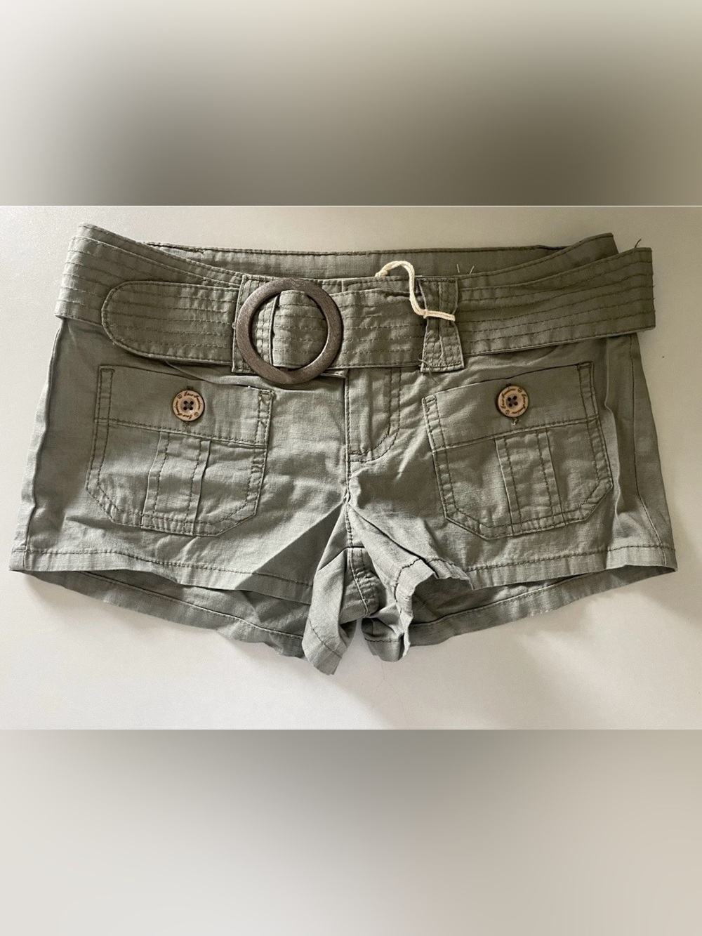 NWT Y2K VTG TRUE FREEDOM Juniors Short Shorts/Belted/Cargo in Moss Green